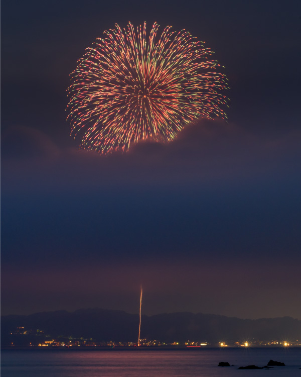 雲の上に咲く華