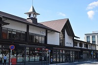 鎌倉駅　東口（夏２）