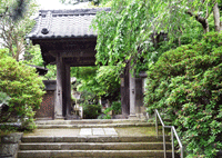 安国論寺（山門）