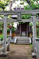 宝戒寺・德崇大権現堂